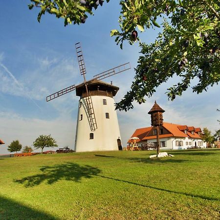 Bukovansky Mlyn Bukovany Exterior photo